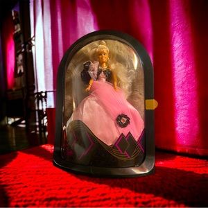 Vintage NIB Totsy Doll In Reusable Dome